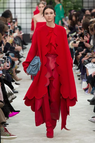 Look 32